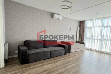 2-к квартира, 72,3 м², 8/9 эт.
