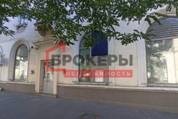 Помещение своб.назн., 290,9 м², 1/3 эт.