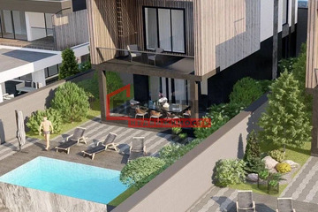 Дом, 260 м², 3 эт.