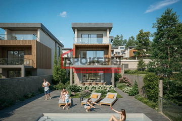 Дом, 285 м², 3 эт.