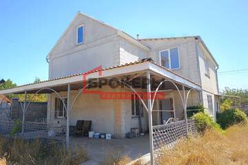 Дом, 200 м², 2 эт.