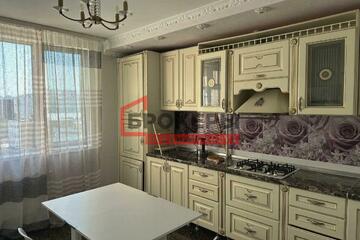 1-к квартира, 53 м², 7/10 эт.