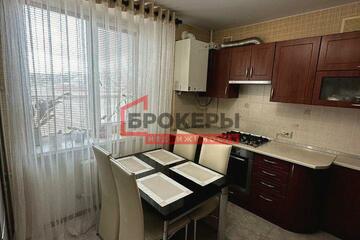 2-к квартира, 55 м², 2/5 эт.