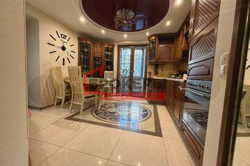 4-к квартира, 116,1 м², 1/5 эт.