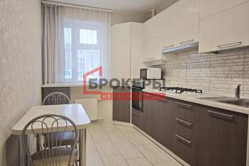 1-к квартира, 35 м², 7/10 эт.