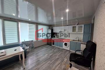 2-к квартира, 58 м², 1/5 эт.