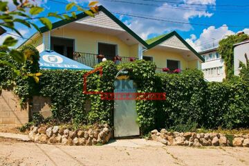 Дом, 210,3 м², 2 эт.