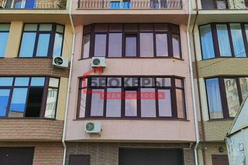 Дом, 239,7 м², 4 эт.