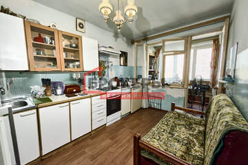 1-к квартира, 42 м², 5/5 эт.