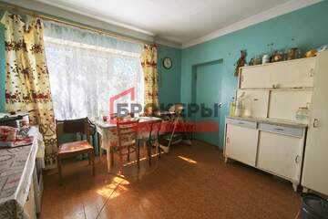 Часть дома, 298 м², 3 эт.