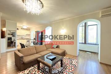 4-к квартира, 126 м², 3/3 эт.