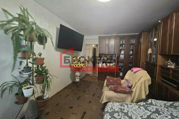1-к квартира, 42,7 м², 4/5 эт.